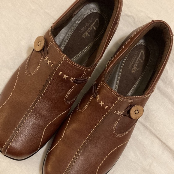 2 for $60 Clarks Slip On Loafers Women's Size 8 Bendables Sixty Delta Leather - Picture 15 of 16
